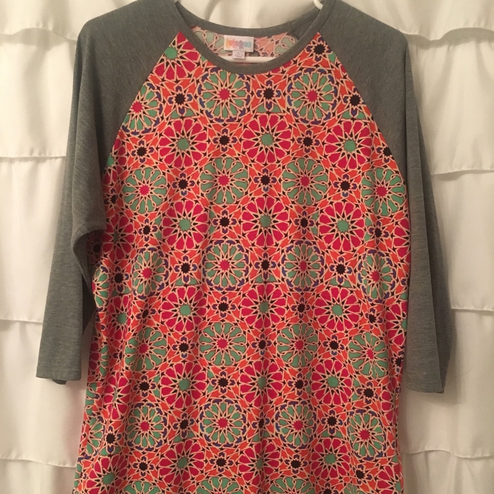 Lularoe Randy 3/4 sleeve Baseball style tee!
